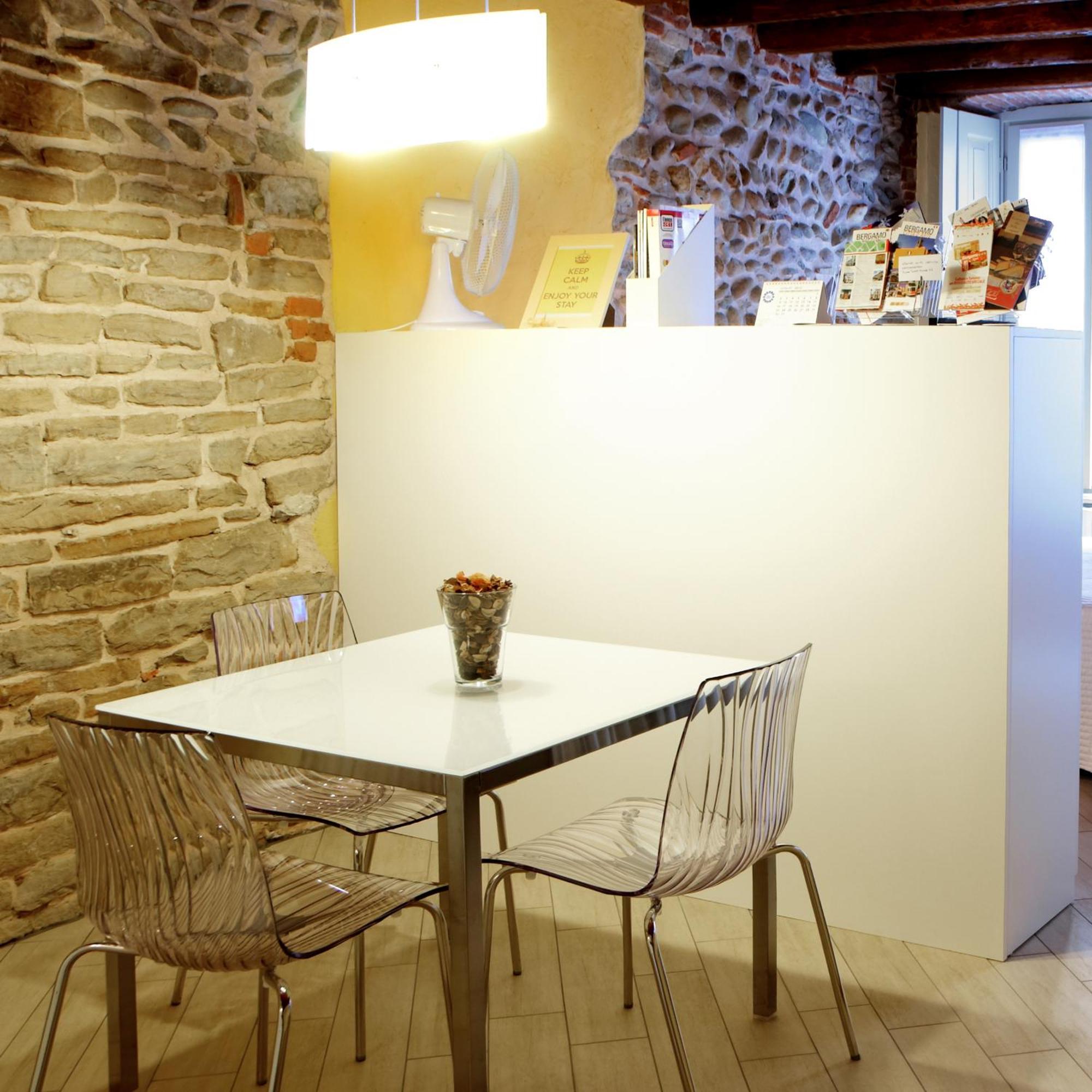 B&B Home Sweet Home Bergamo Bagian luar foto