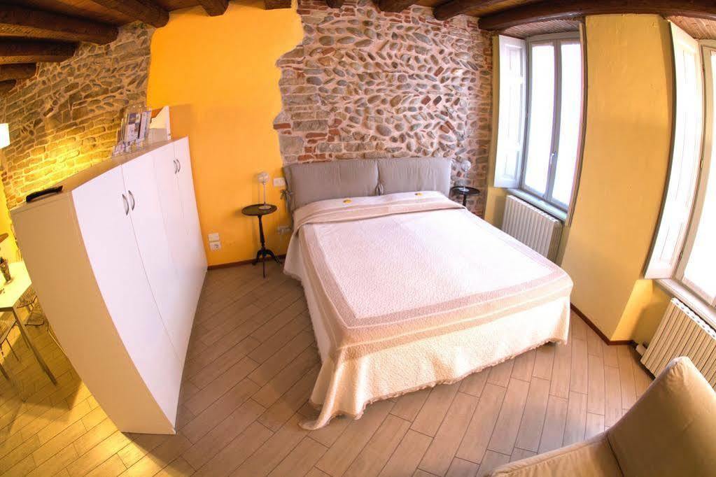 B&B Home Sweet Home Bergamo Bagian luar foto